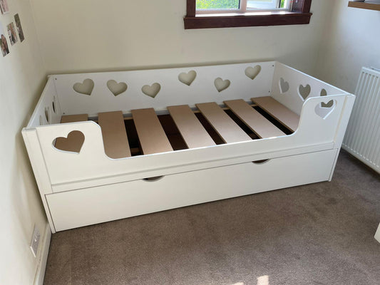Single bed w/ Trundle or Drawer
