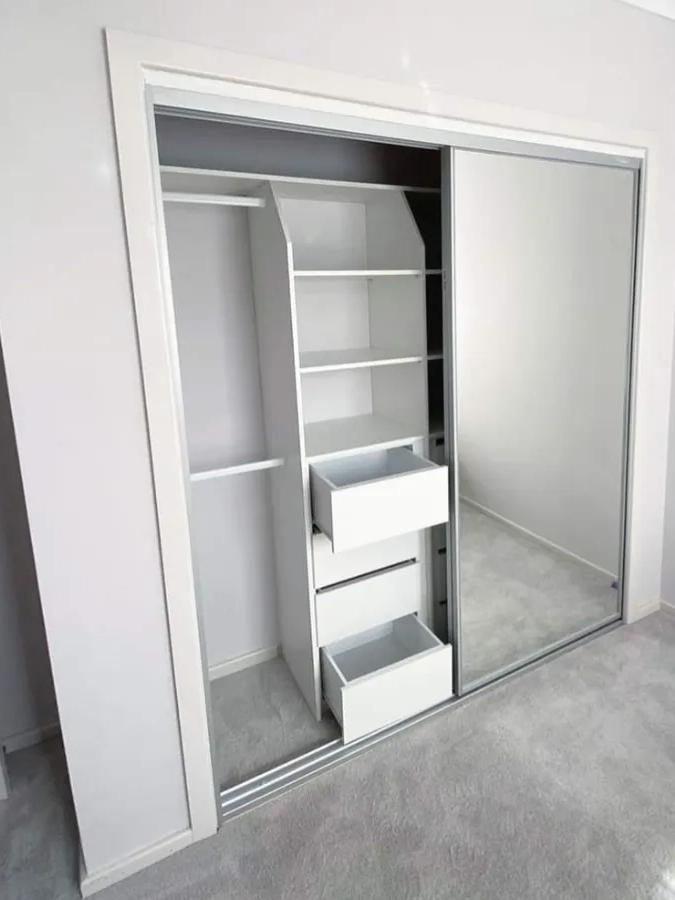 We design and fit expertly engineered, space-saving, fitted wardrobes to transform any room in your home. Closet Inserts