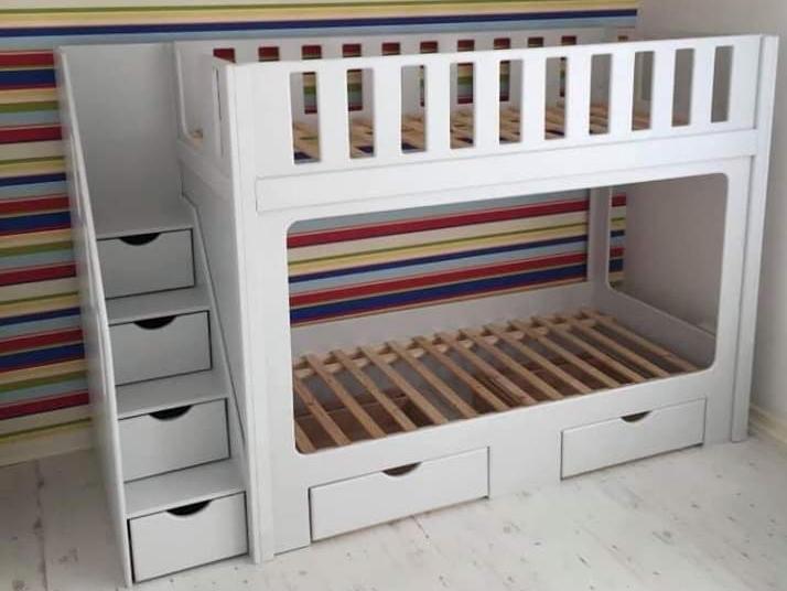 Bunk beds 2024 with cot gates